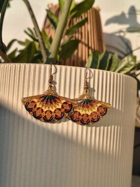 Authentic Vintage Gold Enamel Folding Fan Statement Earrings Boho Chic 80s-90s